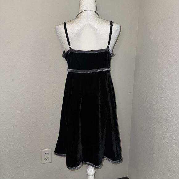 POL Velvet Wrap Dress Womens Medium Black Sleeveless Adjustable Spaghetti Strap - Picture 3 of 9